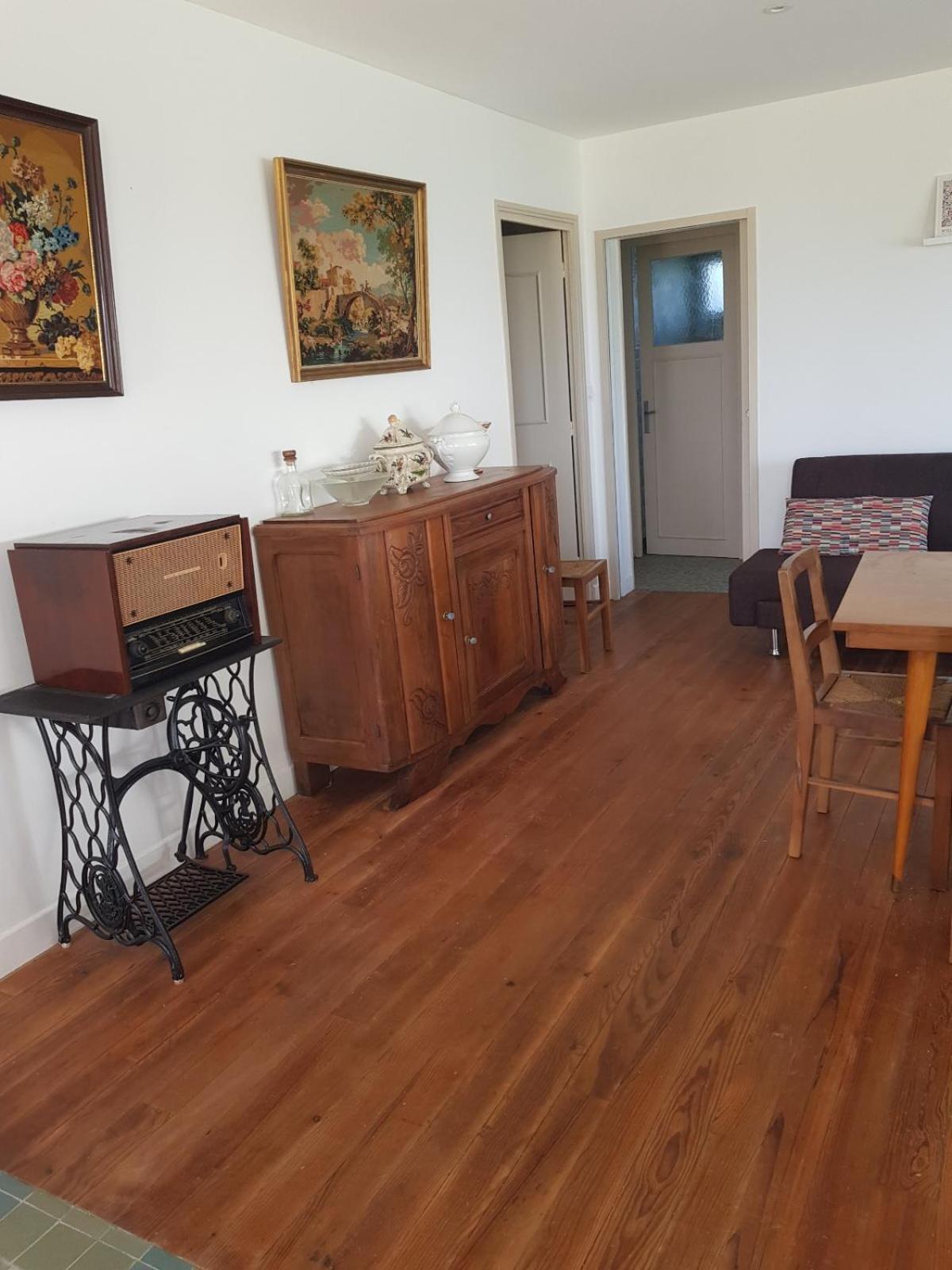 Gite Chez Mamie - 7 Personnes A Sainte Livrade Sur Lot Exterior foto